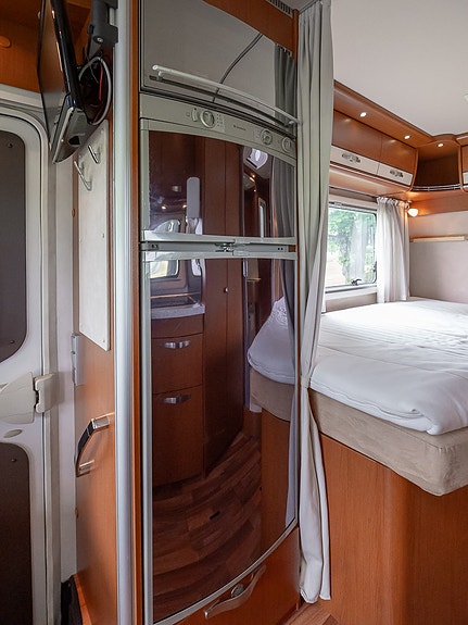 Hymer  B 554 | ALDE | PENT HOLDT | FERIEKLAR 23 of 30