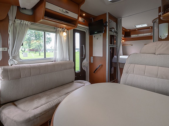 Hymer  B 554 | ALDE | PENT HOLDT | FERIEKLAR 17 of 30