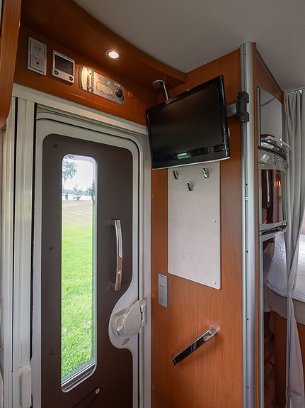 Hymer  B 554 | ALDE | PENT HOLDT | FERIEKLAR 19 of 30