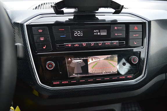 Volkswagen UP! 17 of 18