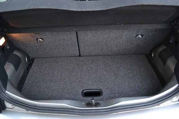 Volkswagen UP! 10 of 18