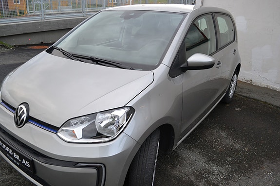 Volkswagen UP! 4 of 5