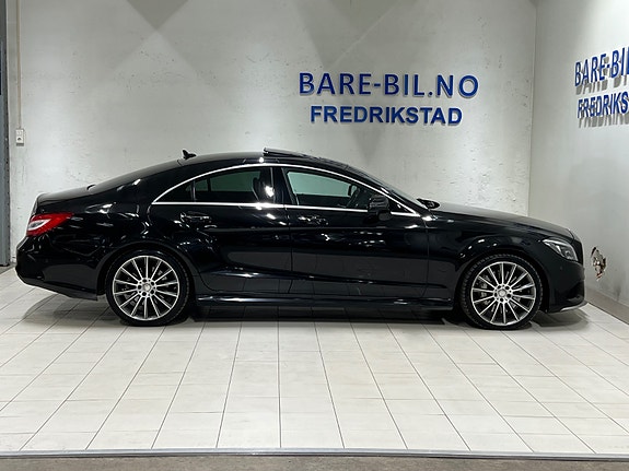 Mercedes-Benz CLS500 5 of 5