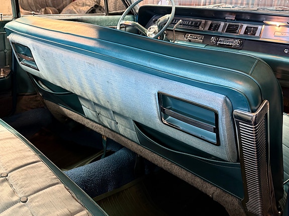 Oldsmobile Andre 27 of 30