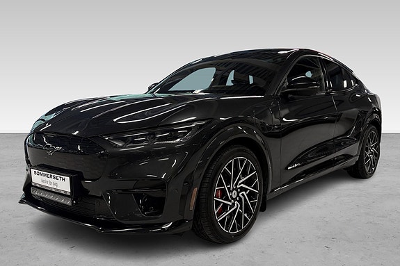 Ford Mustang Mach-E 6 hos Sommerseth