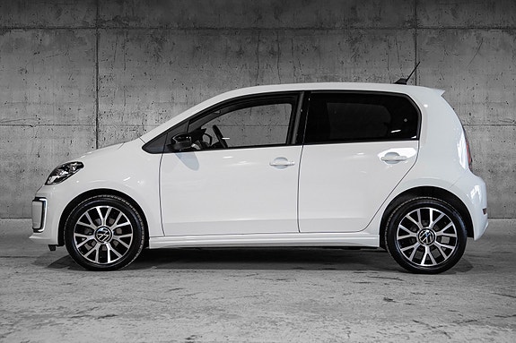 Volkswagen UP! 4 of 5