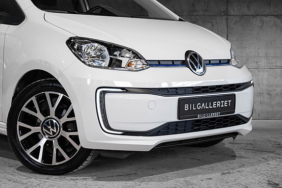 Volkswagen UP! 3 of 5