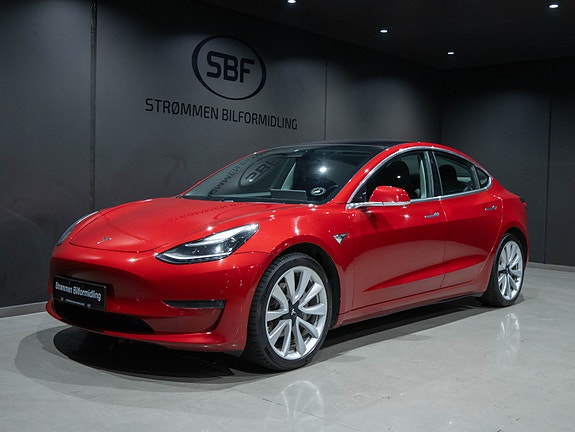 Tesla Model 3 3 of 5