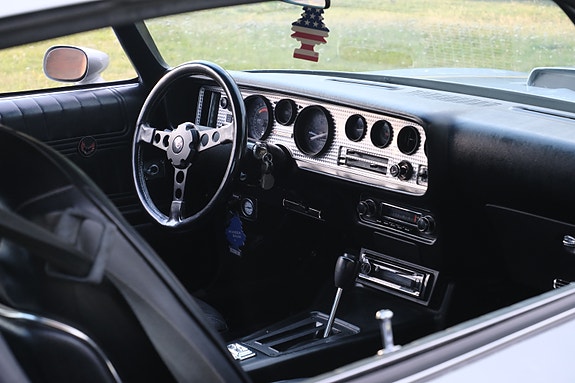 Pontiac Trans Am 13 of 30