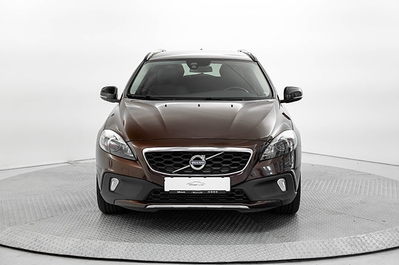 Volvo V40 Cross Country 3 of 5