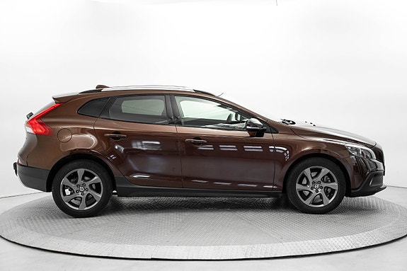 Volvo V40 Cross Country 4 of 5