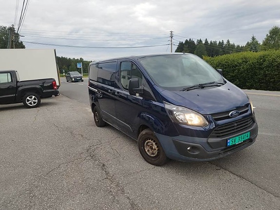 Ford Transit Custom 2 of 5