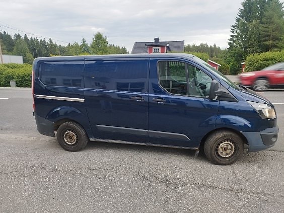 Ford Transit Custom 3 of 5