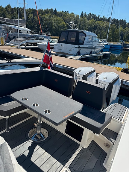 Nordkapp Enduro 805 - HighLine+ - TWIN - 2 x Evinrude G2 -200 HO 8 of 29
