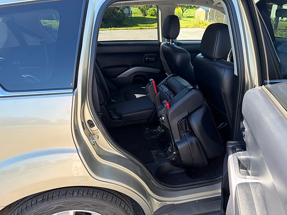 Mitsubishi Outlander 11 of 23