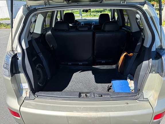 Mitsubishi Outlander 16 of 23