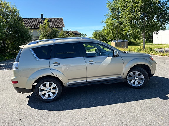 Mitsubishi Outlander 4 of 23