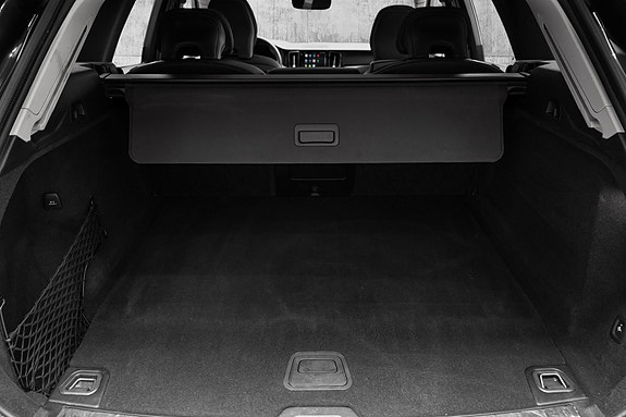 Volvo XC60 25 of 30