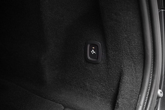 Volvo XC60 26 of 30