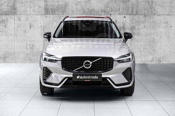 Volvo XC60 2 of 30
