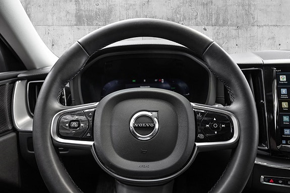 Volvo XC60 21 of 30