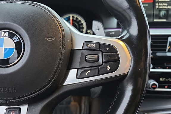 BMW 530e 17 of 26