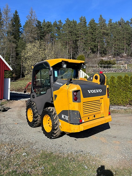 Volvo 2014 3 of 5
