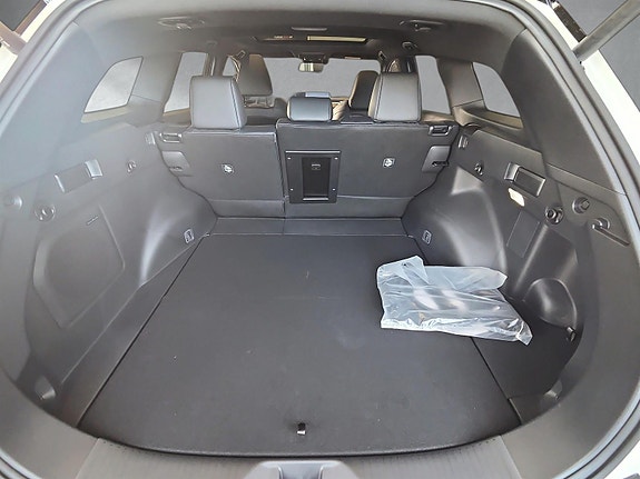 Subaru E-Outback 5 of 5