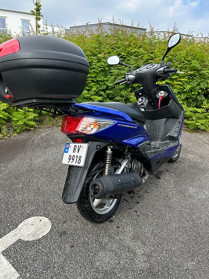 Yamaha Cygnus 3 of 5