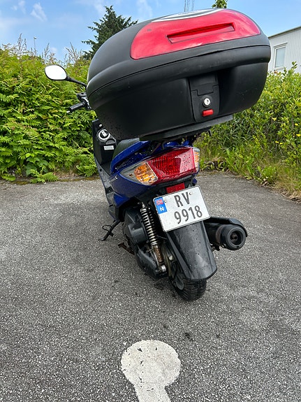 Yamaha Cygnus 2 of 5