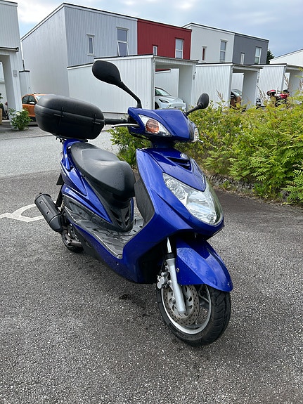 Yamaha Cygnus 4 of 5