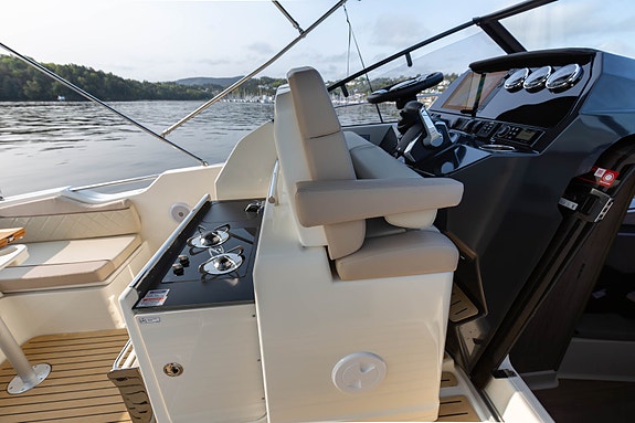 Quicksilver 875 SunDeck -Kupp på ny overligger! Innbytte/5 år garanti/ Finans 17 of 30