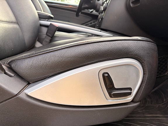 Mercedes-Benz ML350 22 of 30