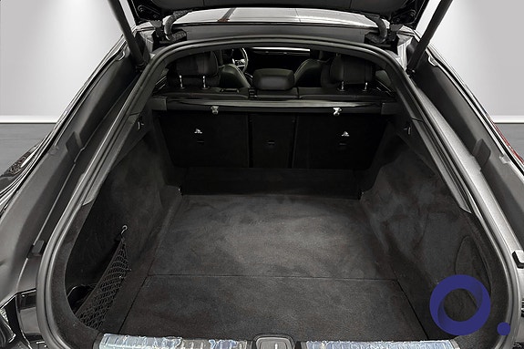 Mercedes-Benz EQS580 9 of 19