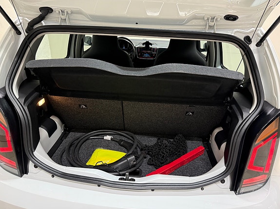Volkswagen UP! 17 of 30