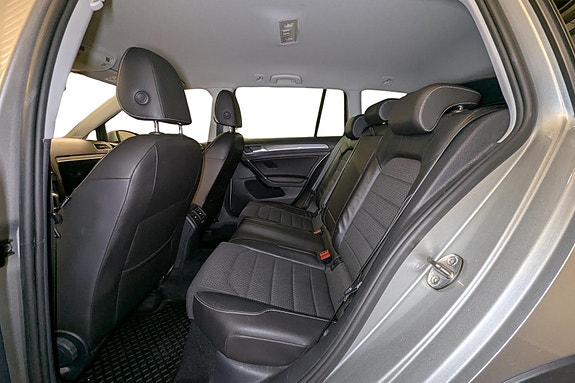 Volkswagen Golf Alltrack 15 of 30