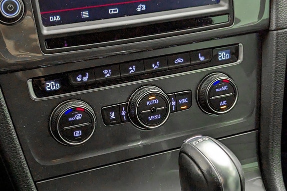 Volkswagen Golf Alltrack 27 of 30