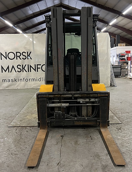 Jungheinrich DFG 550s – 5000 DZ # 4,83 tonn løftekapsitet # 5 meter løftehøyde # Friløft # 4 of 5