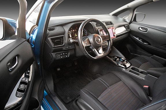 Nissan Leaf 18 of 23