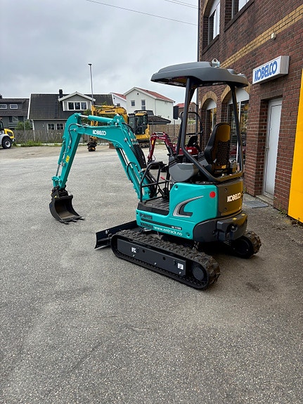 Kobelco SK17SR-3E Canopy 3 of 5
