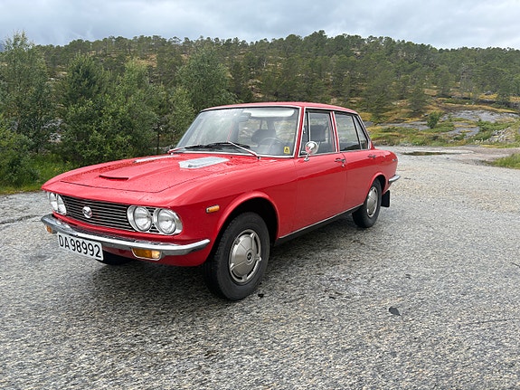 Mazda 2 of 30