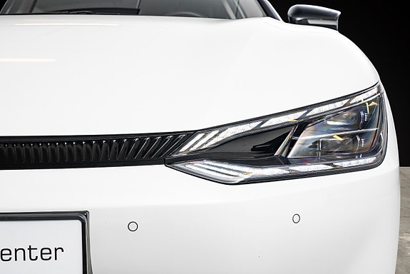 Kia EV6 3 of 5