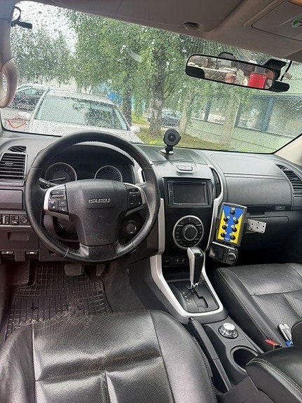 Isuzu D-Max 11 of 17