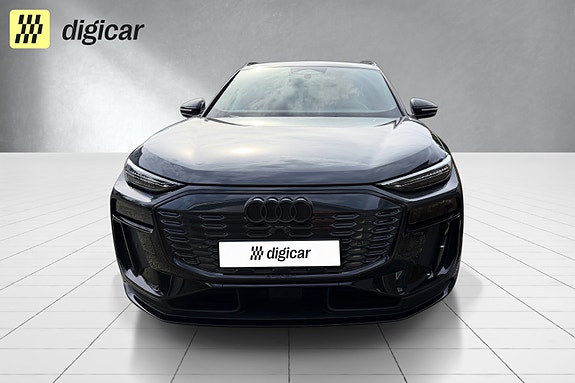 Audi Q6 e-tron 2 of 5