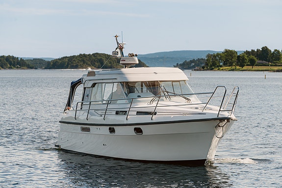 Nimbus 320 - Velholdt, aksling, D4, autopilot, radar, ankervinsj, oppgradert 3 of 5