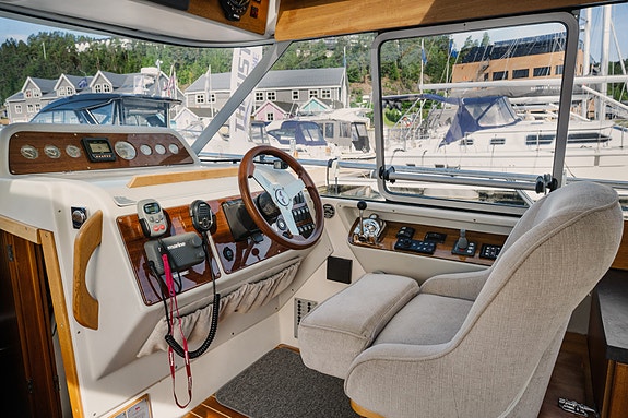 Nimbus 320 - Velholdt, aksling, D4, autopilot, radar, ankervinsj, oppgradert 23 of 30
