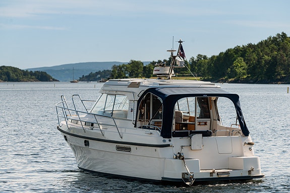 Nimbus 320 - Velholdt, aksling, D4, autopilot, radar, ankervinsj, oppgradert 7 of 30