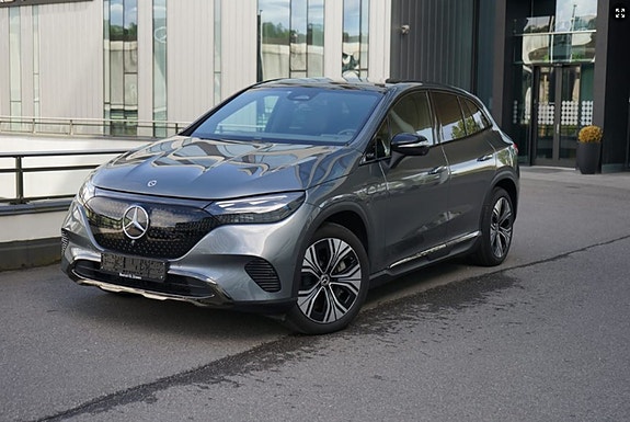 Mercedes-Benz EQE SUV 2 of 5