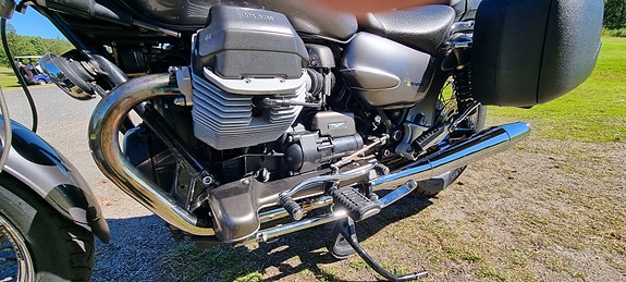 Moto Guzzi California 1100 9 of 26