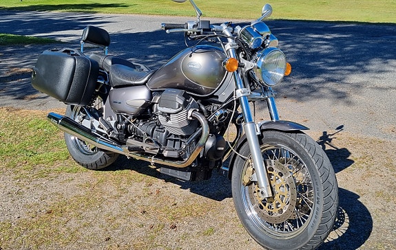 Moto Guzzi California 1100 3 of 26